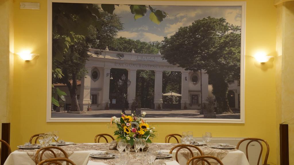 Hotel Villa Laura Fiuggi Bagian luar foto