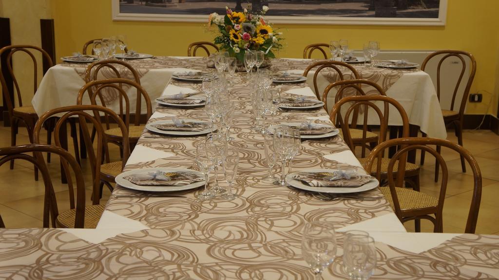 Hotel Villa Laura Fiuggi Bagian luar foto